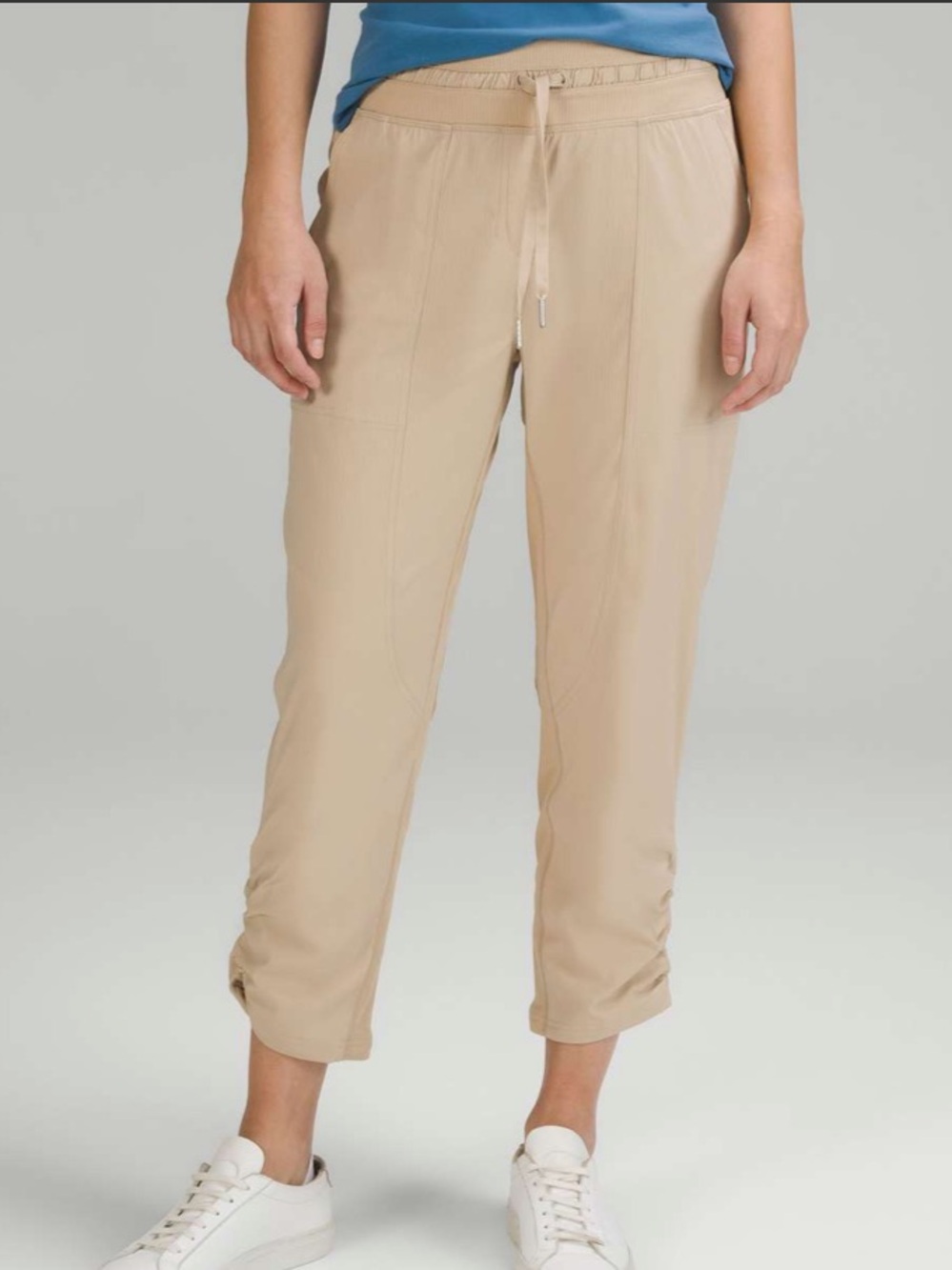 Lululemon Dance Studio Mid-Rise Lined Cropped Pants
Trench